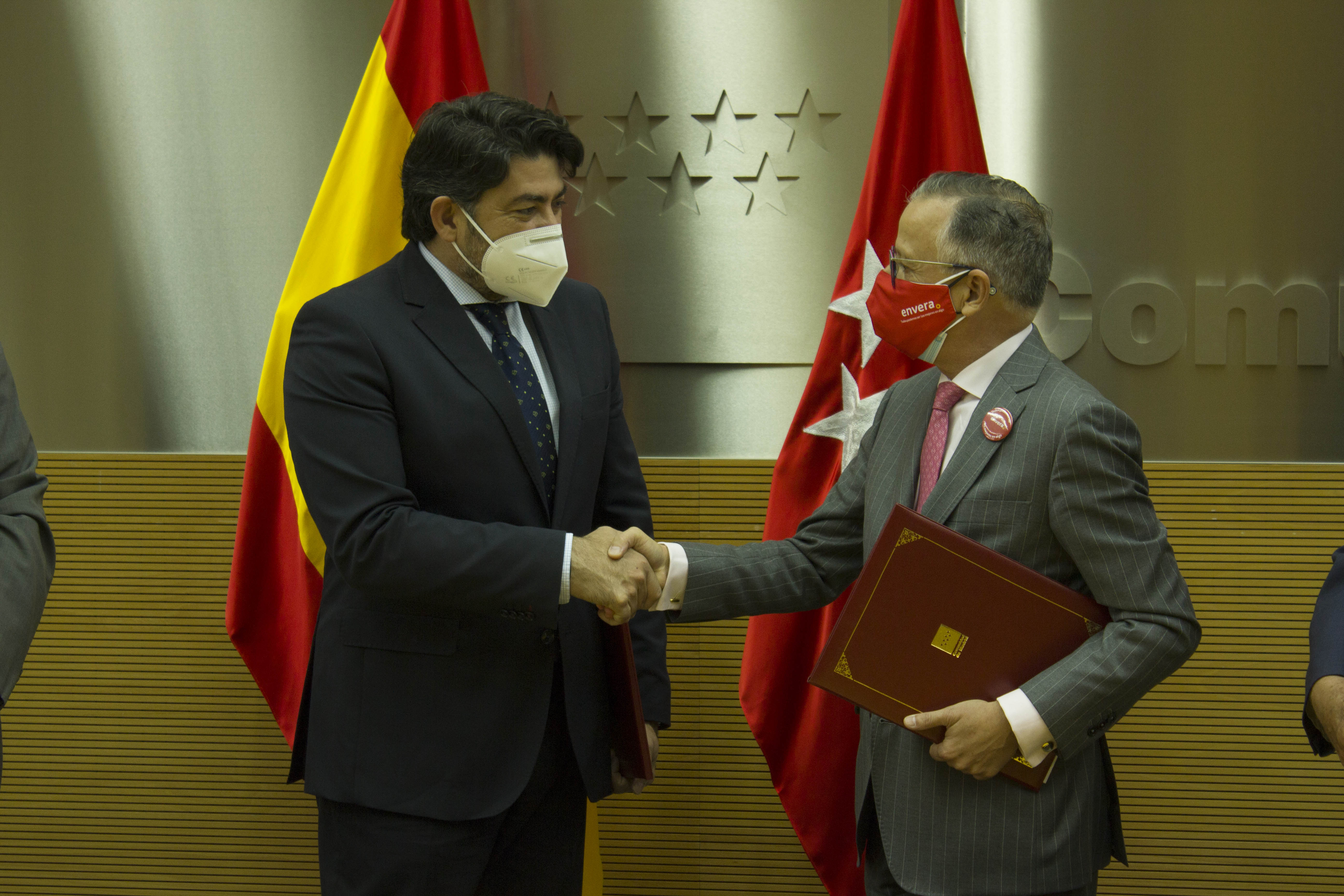 Alumnos con discapacidad intelectual de Envera realizarán prácticas en la Consejería de Transportes de la Comunidad de Madrid y el Consorcio Regional de Transportes