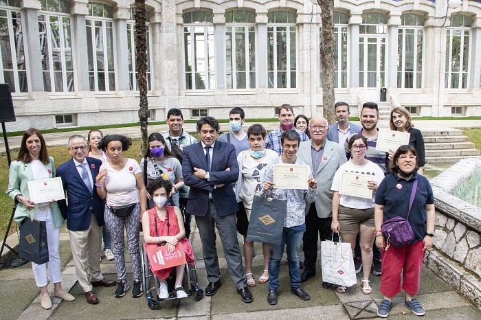 La Comunidad de Madrid reconoce a cuatro alumnos con discapacidad intelectual de Envera que han realizado prácticas en la Consejería de Transportes