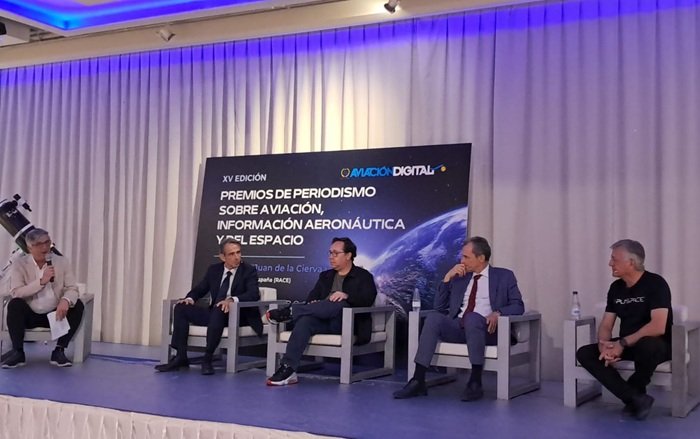 Debate sobre ciencia y tecnología espacial